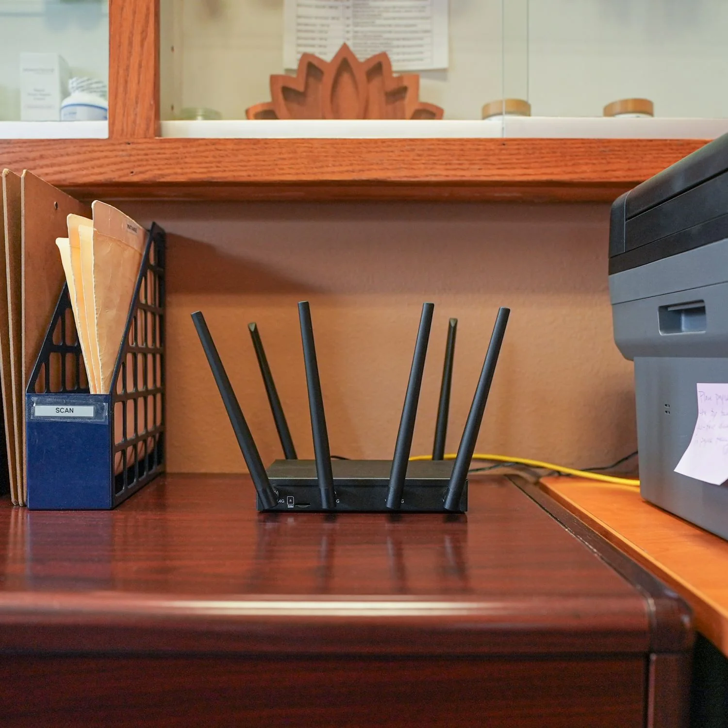 Solis Hub 4G LTE Router - Image 5
