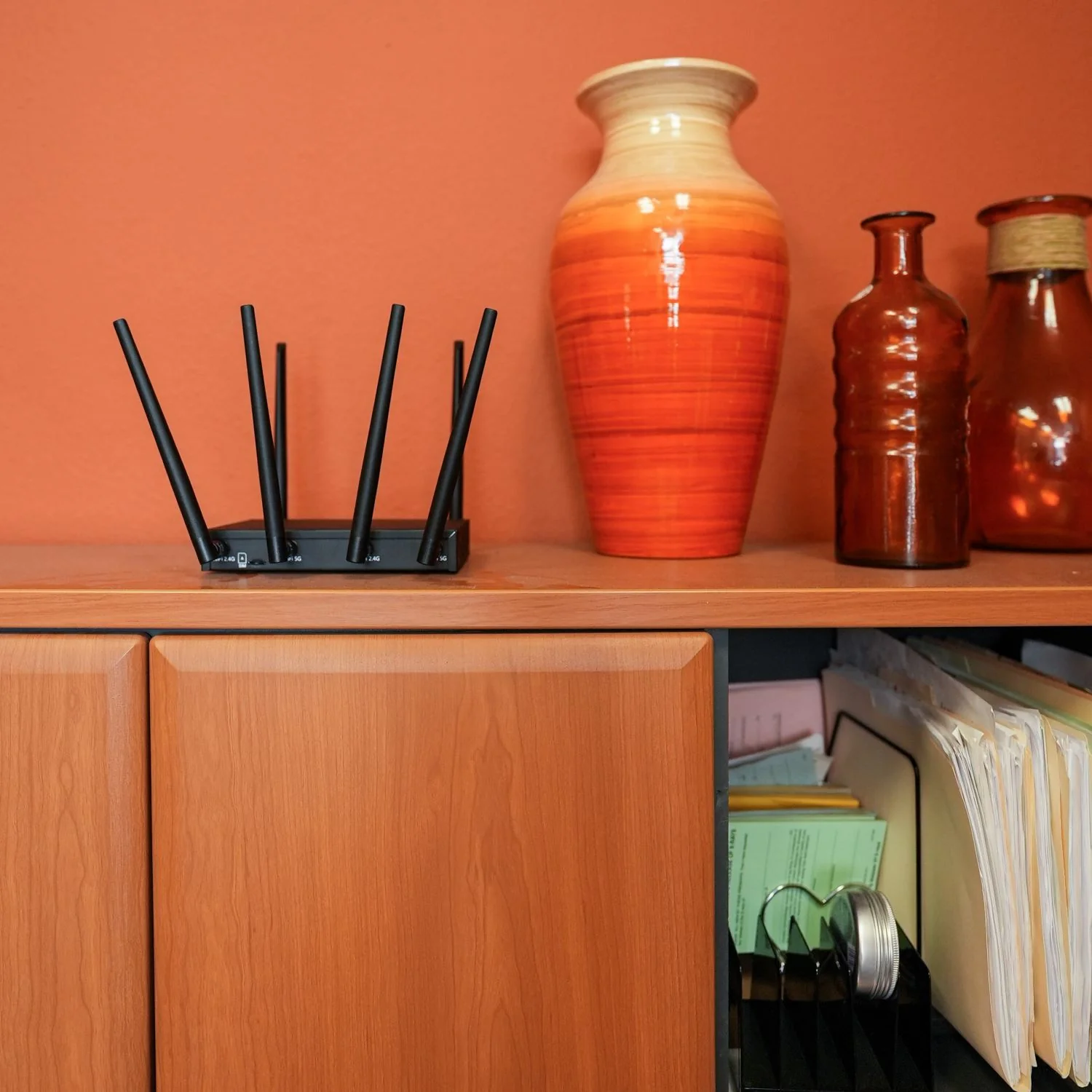 Solis Hub 4G LTE Router - Image 7